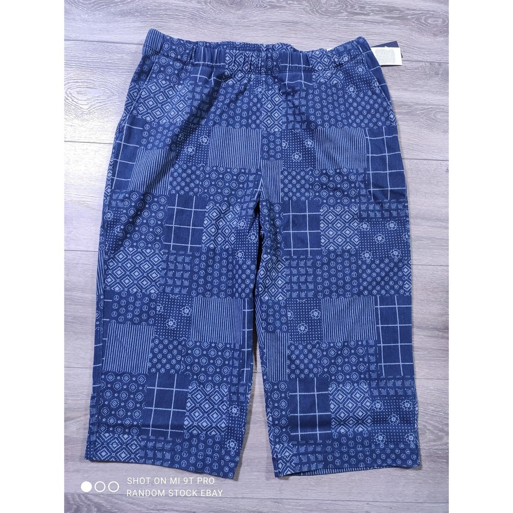 Lands End Women Medium 10-12 Sport Knit Denim Capri Pants Indigo Patchwork Blue